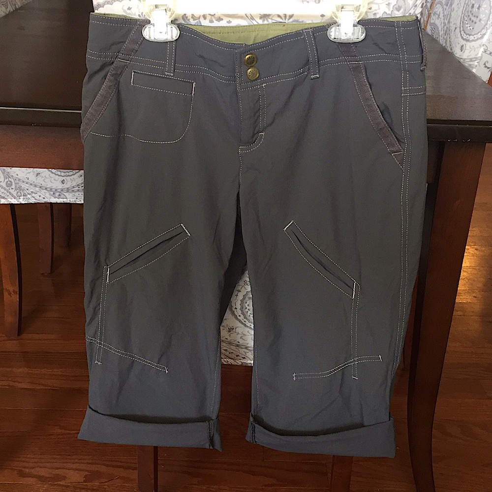 Athleta Capri/crop pants - medium grey, size 4